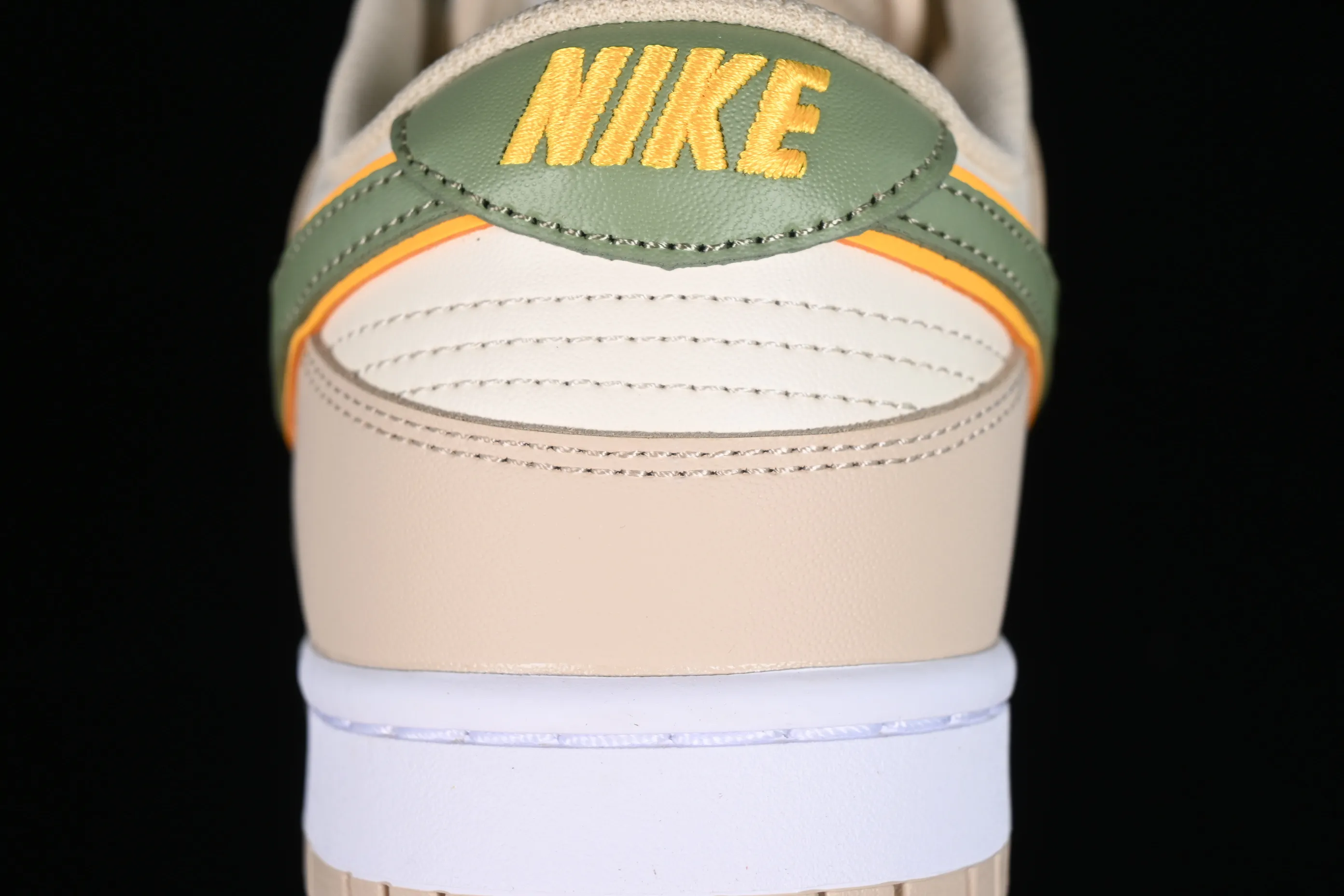 All categories Nk SB Dunk series Nk SB Dunk Low low-top sneakers K version Nk Dunk Low "Pale Ivory" dark and light ivory color matching SB low-top sports and leisure sneakers FQ6869-131